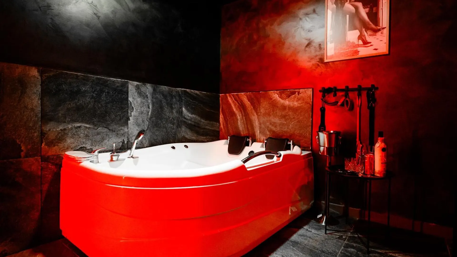 Luxury Jacuzzi Love Room Bukurešť 0*,  Rumunsko