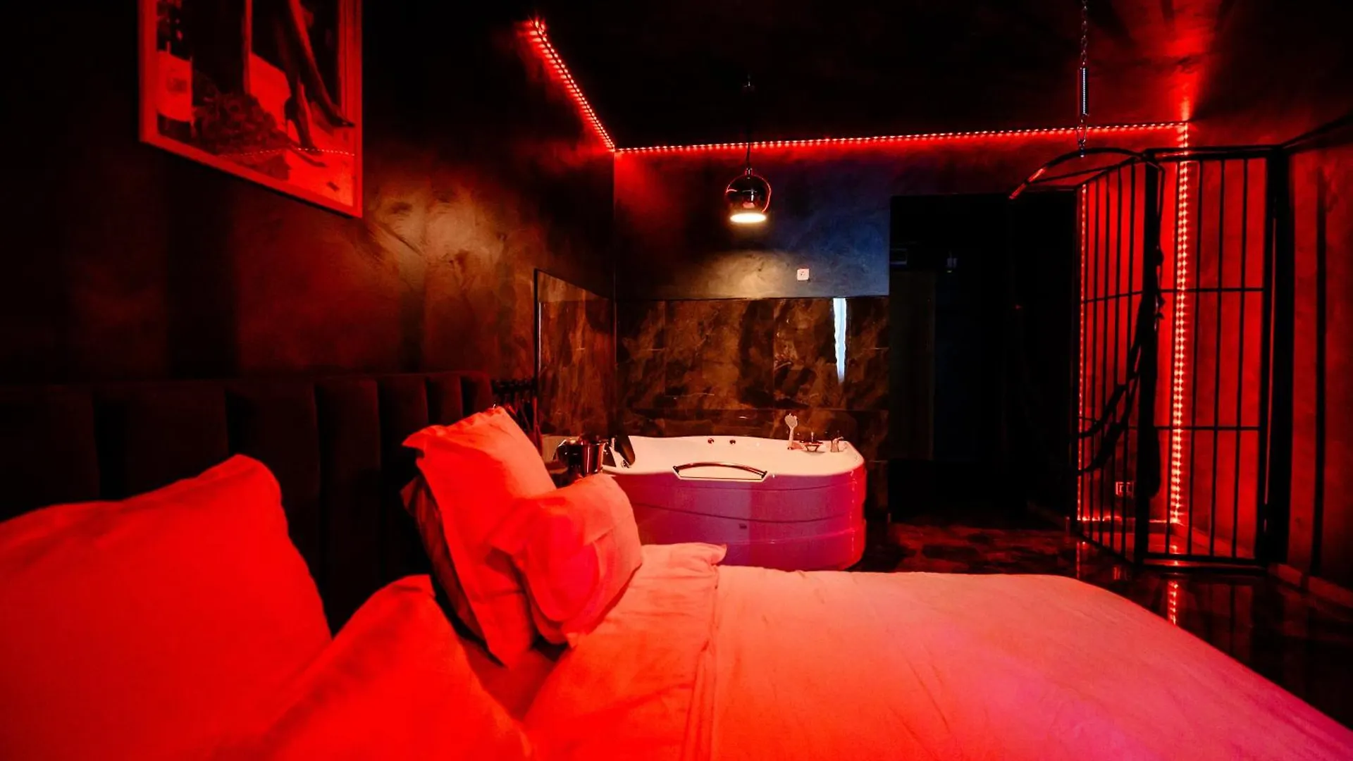 Luxury Jacuzzi Love Room Bucureşti Apartament