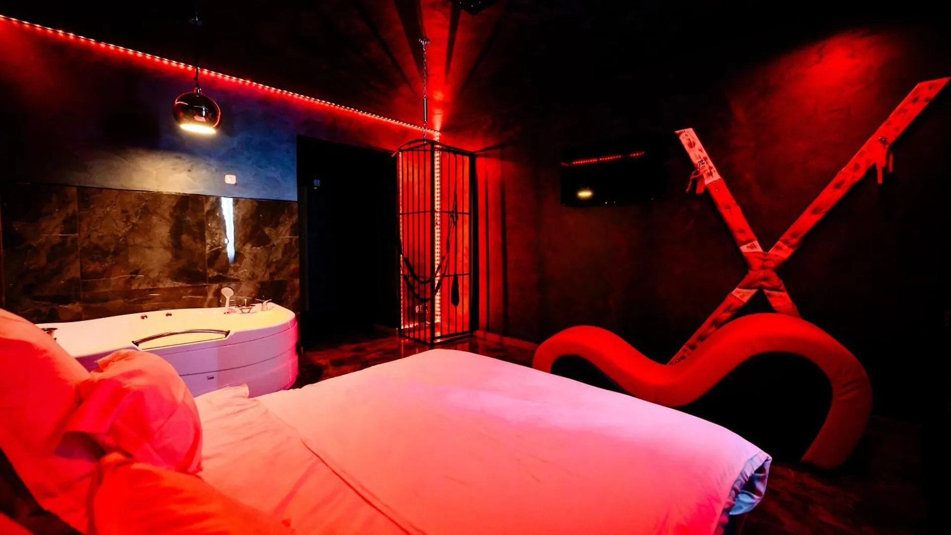 Luxury Jacuzzi Love Room Bucureşti Apartament